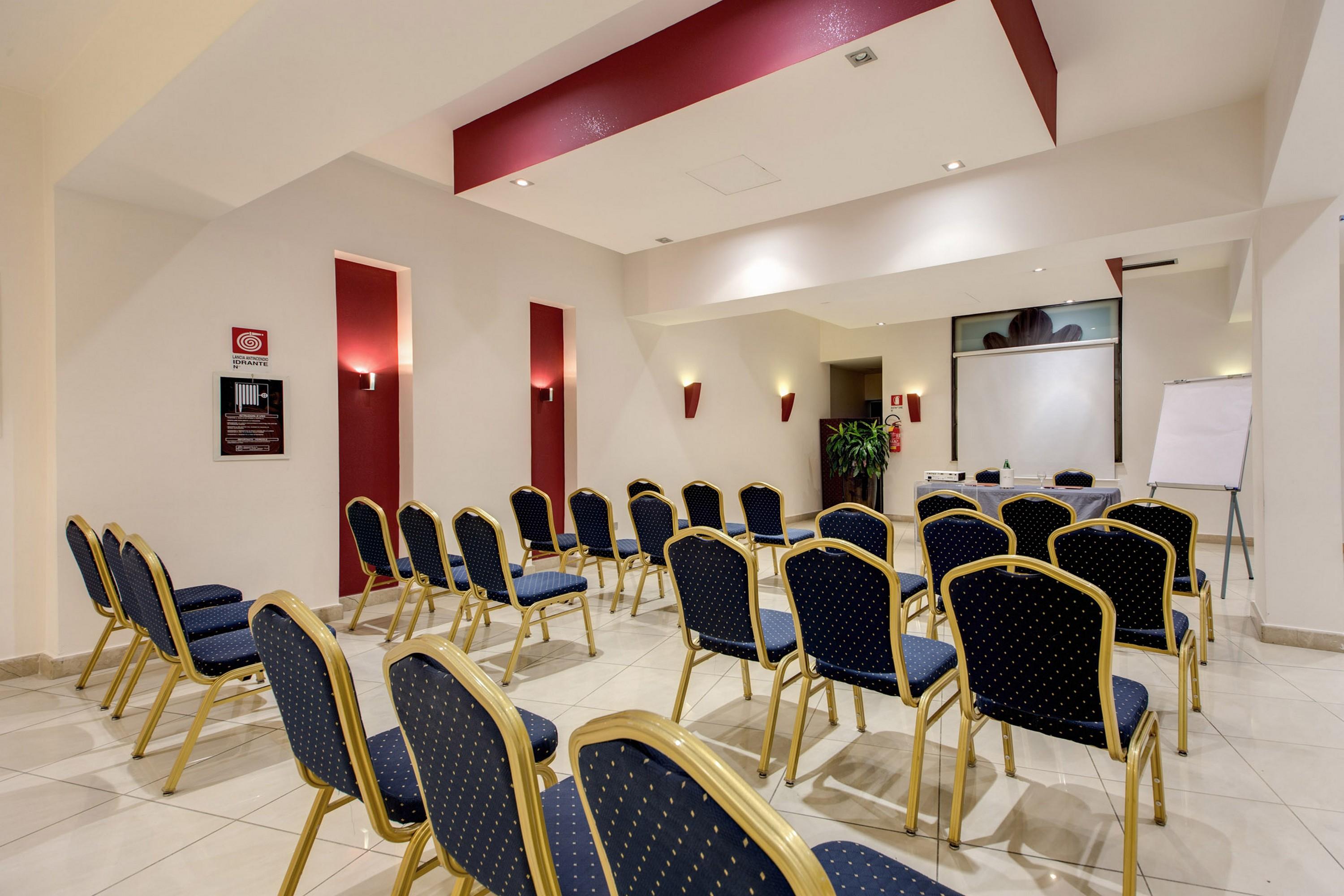 Plaza Hotel 4*